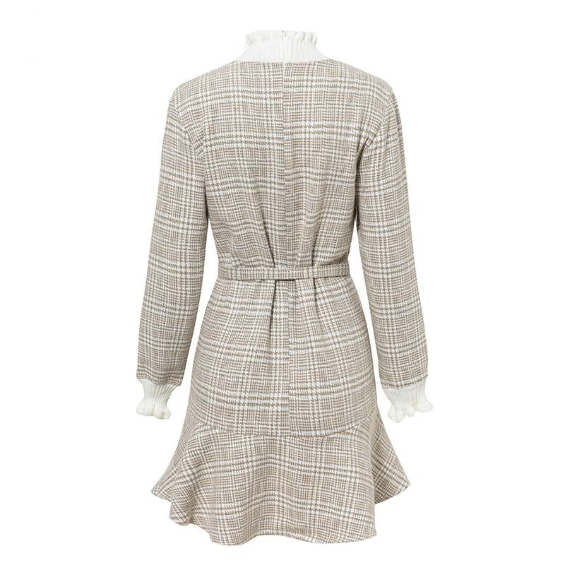 Robe Beige Blanche Col Montant
